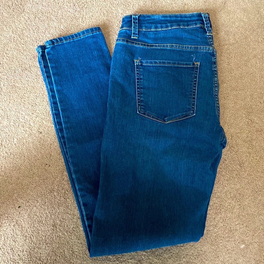 Elle jeans